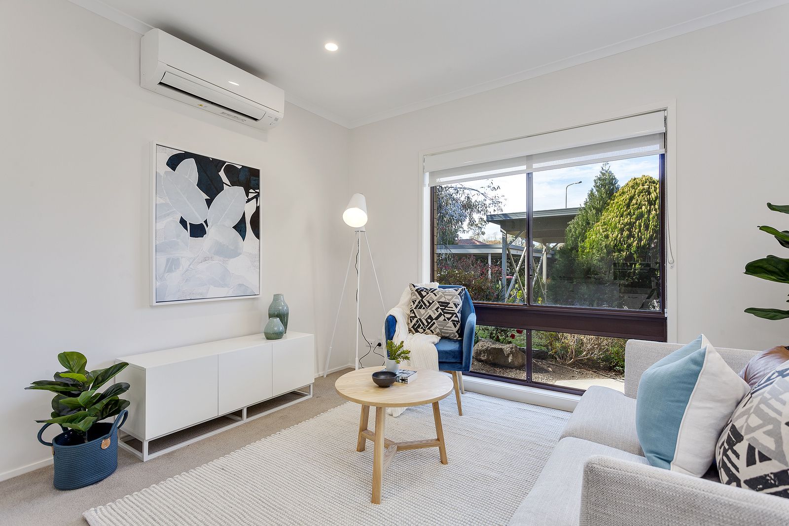 Pinetree Donvale, properties - Living room